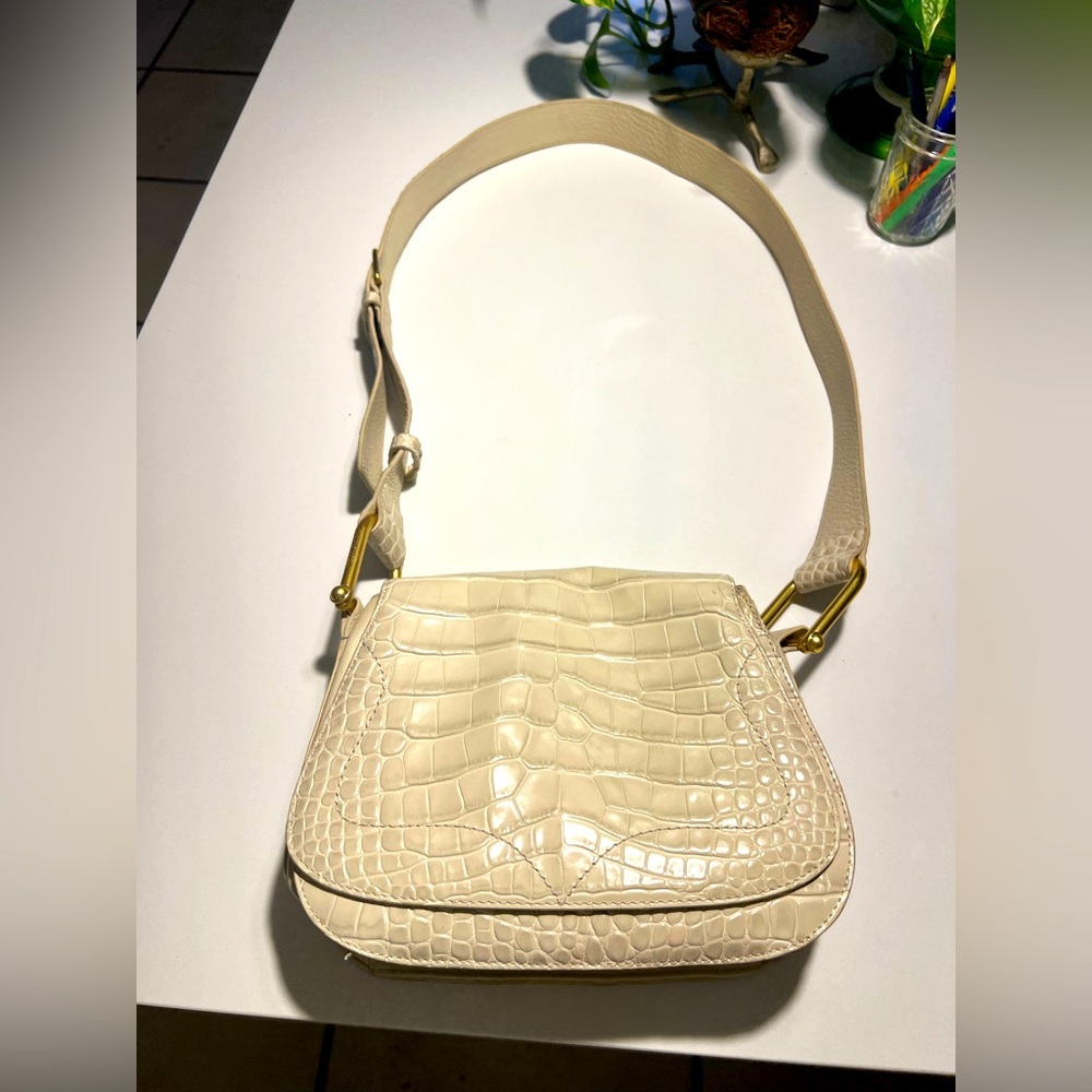 EUC Vince Camudo Cream Crocodile-Embossed Crossbody Bag